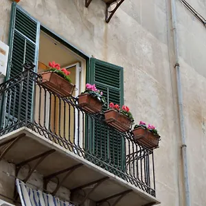 Bed & Breakfast Real Teatro Umberto I, Palermo