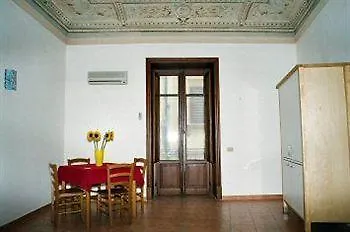 LT Appartamento Teatro Massimo Palermo Bed & Breakfast